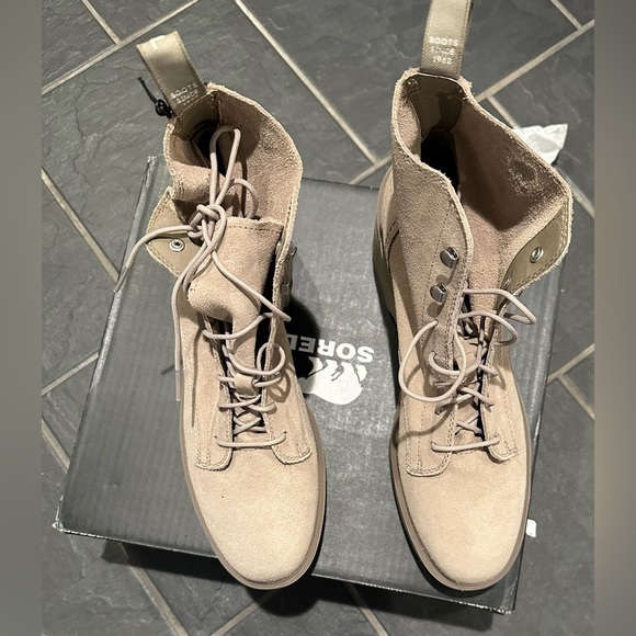 Sorel Women's Hi-LineWaterproof Lace-Up Boots - New with box - Picture 9 of 12